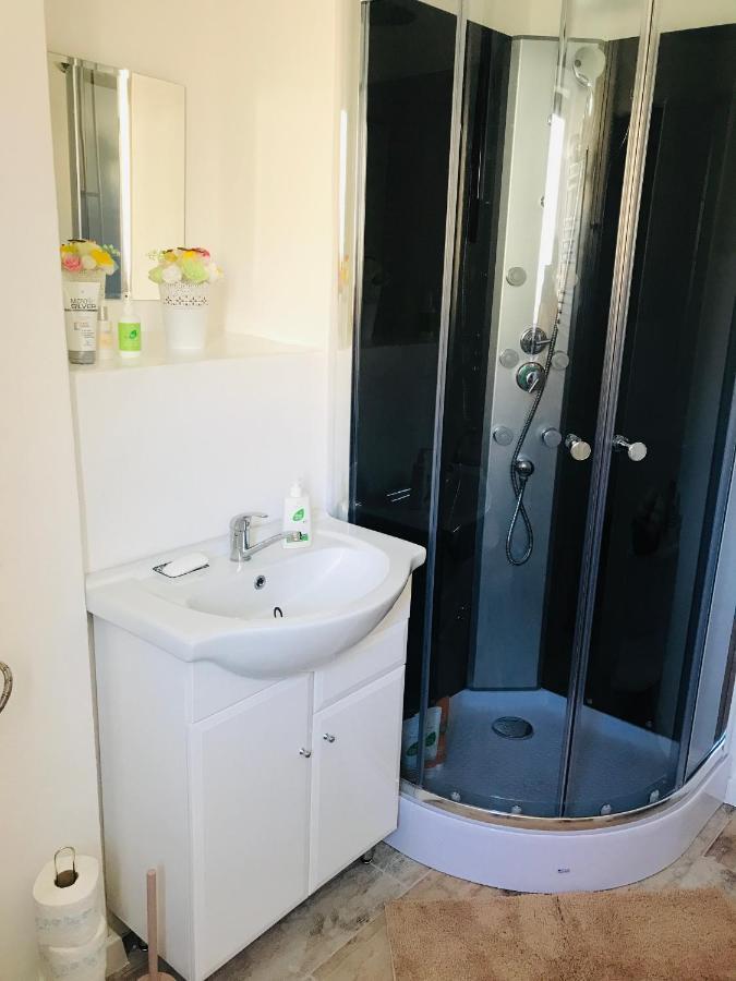 Spišská Nová Ves Apartman Ala מראה חיצוני תמונה